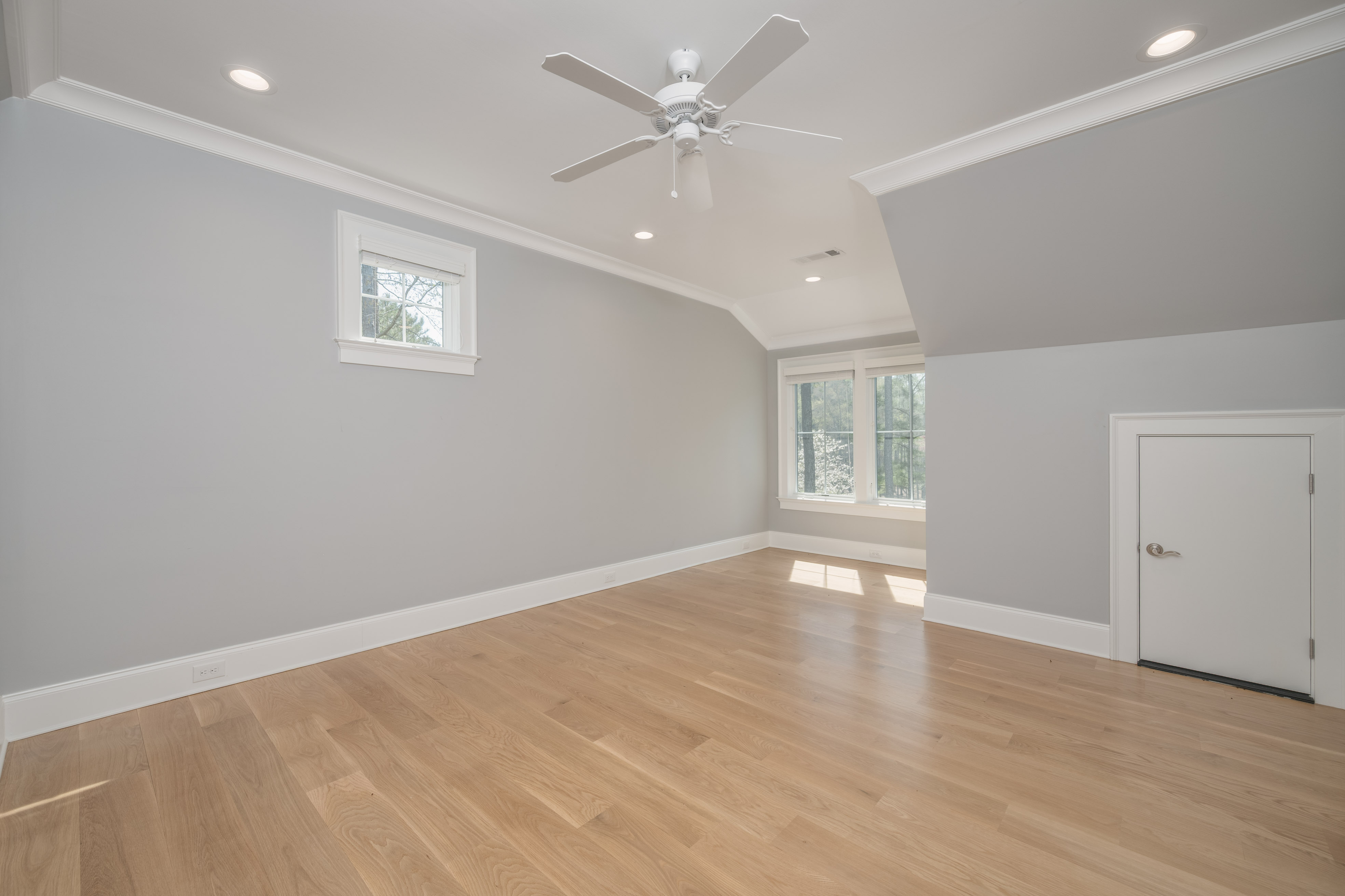 1100 Fox Bend image 44